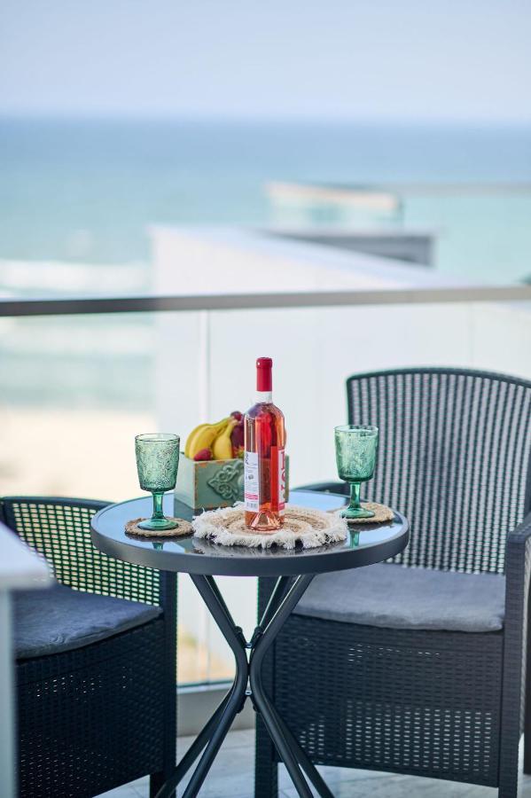 Ademar Luxury Apartment- Spa&Pool Beach Resort Mamaia Exterior photo